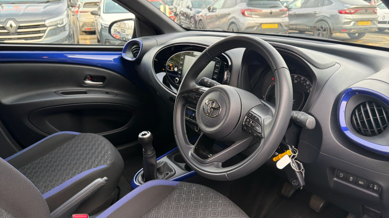 Toyota Aygo X 1.0 VVT-i Edge 5dr Petrol Hatchback